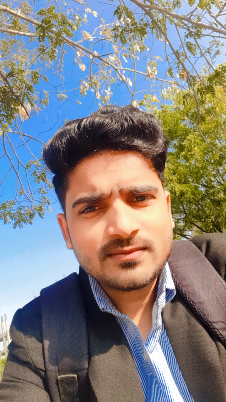 Pravin Roy portrait
